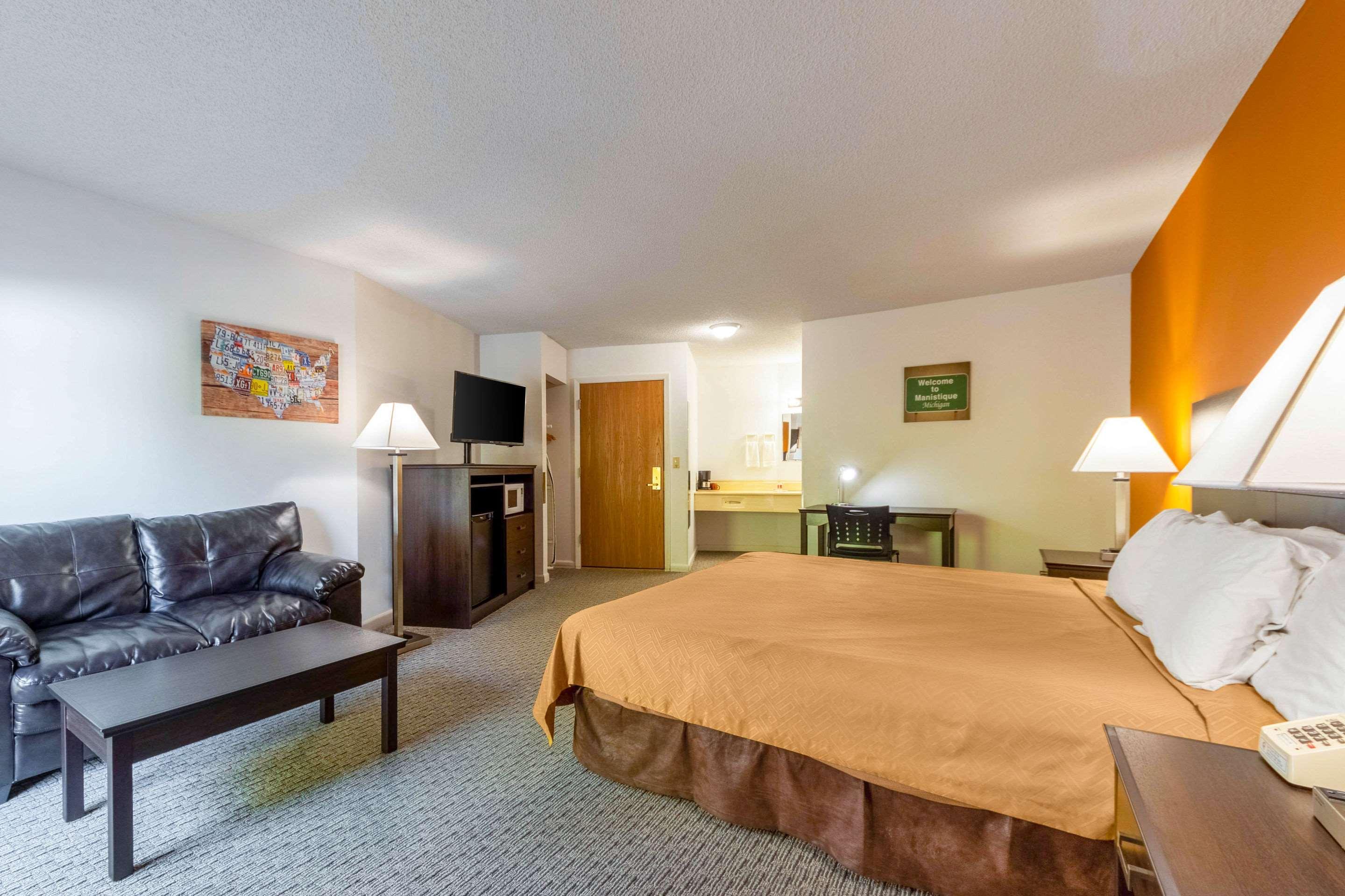 Econo Lodge Lakeshore Manistique Zewnętrze zdjęcie