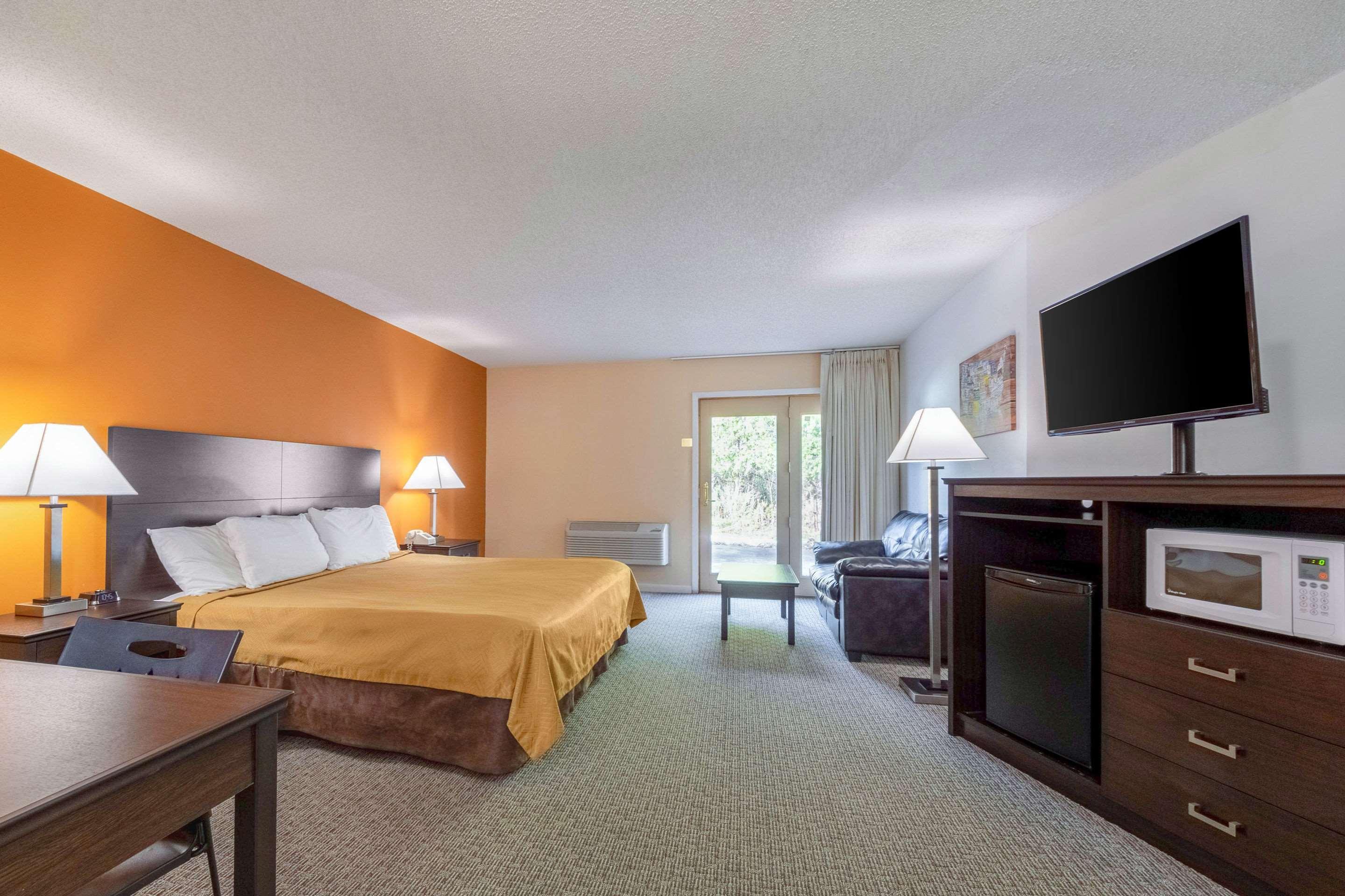 Econo Lodge Lakeshore Manistique Zewnętrze zdjęcie