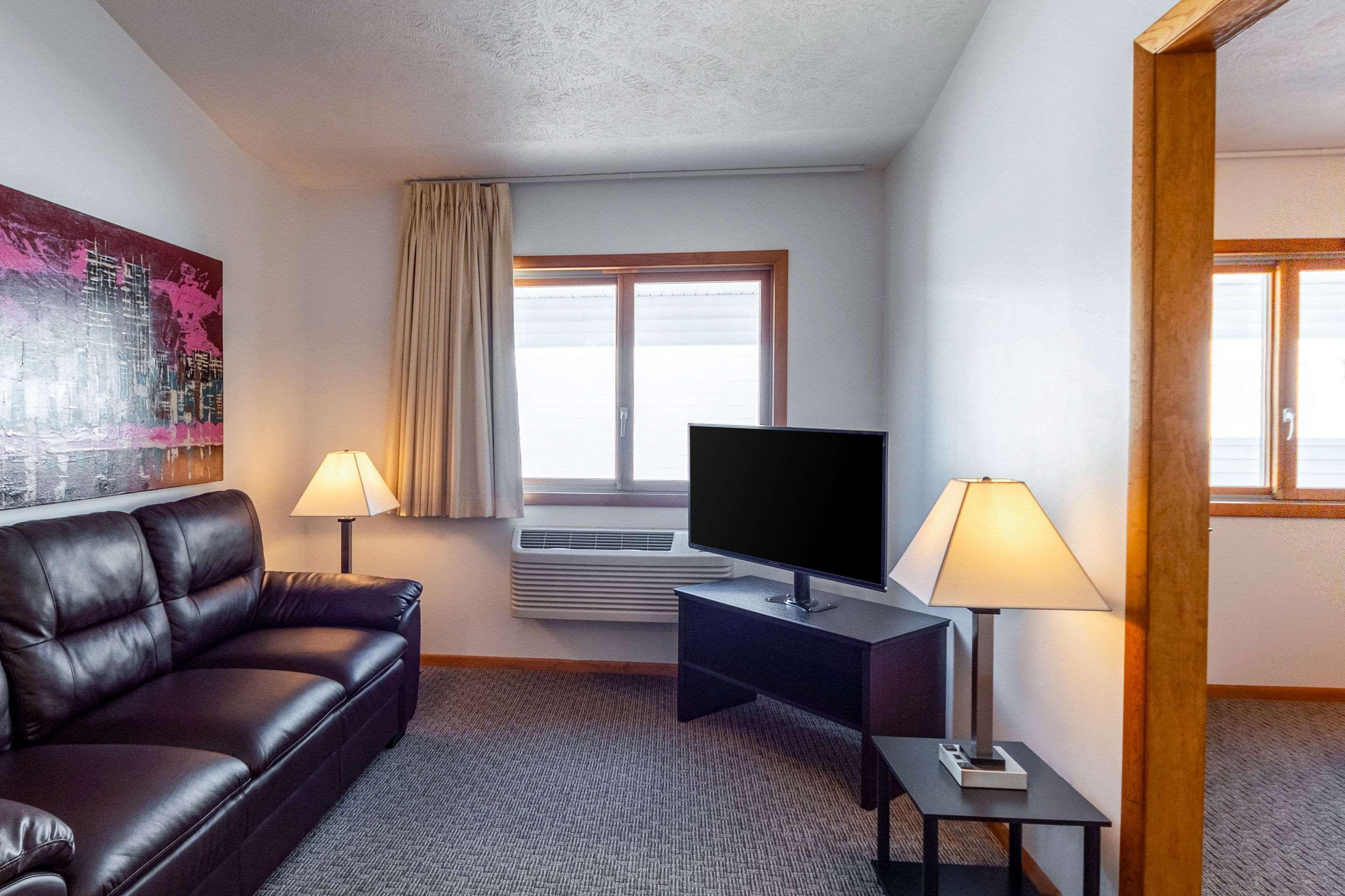 Econo Lodge Lakeshore Manistique Zewnętrze zdjęcie