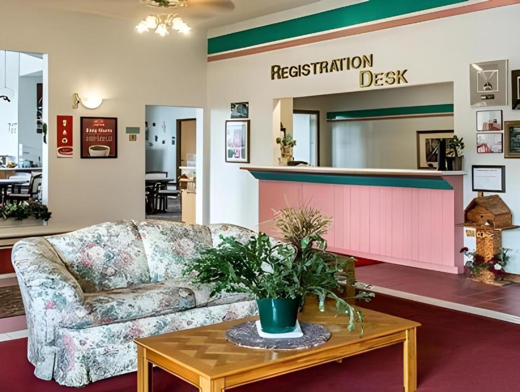 Econo Lodge Lakeshore Manistique Zewnętrze zdjęcie