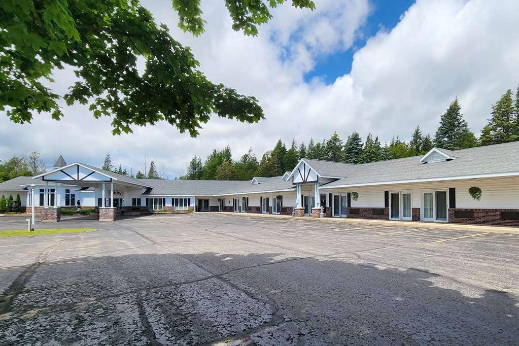 Econo Lodge Lakeshore Manistique Zewnętrze zdjęcie