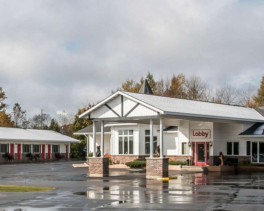 Econo Lodge Lakeshore Manistique Zewnętrze zdjęcie
