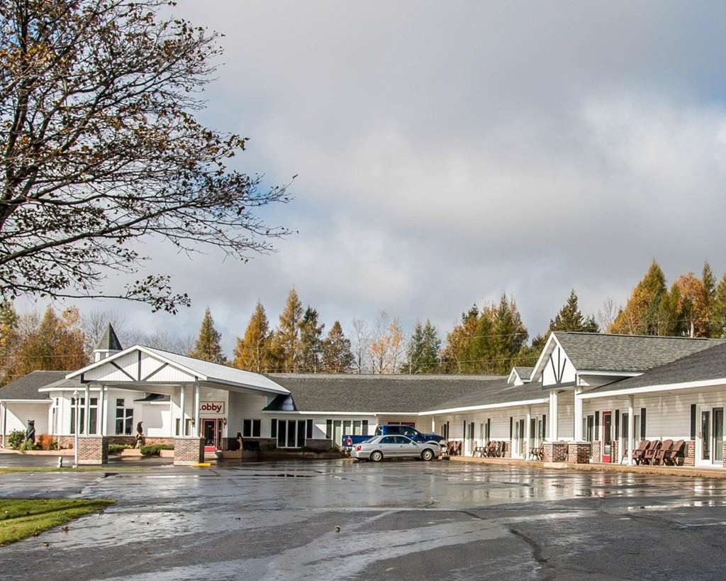 Econo Lodge Lakeshore Manistique Zewnętrze zdjęcie